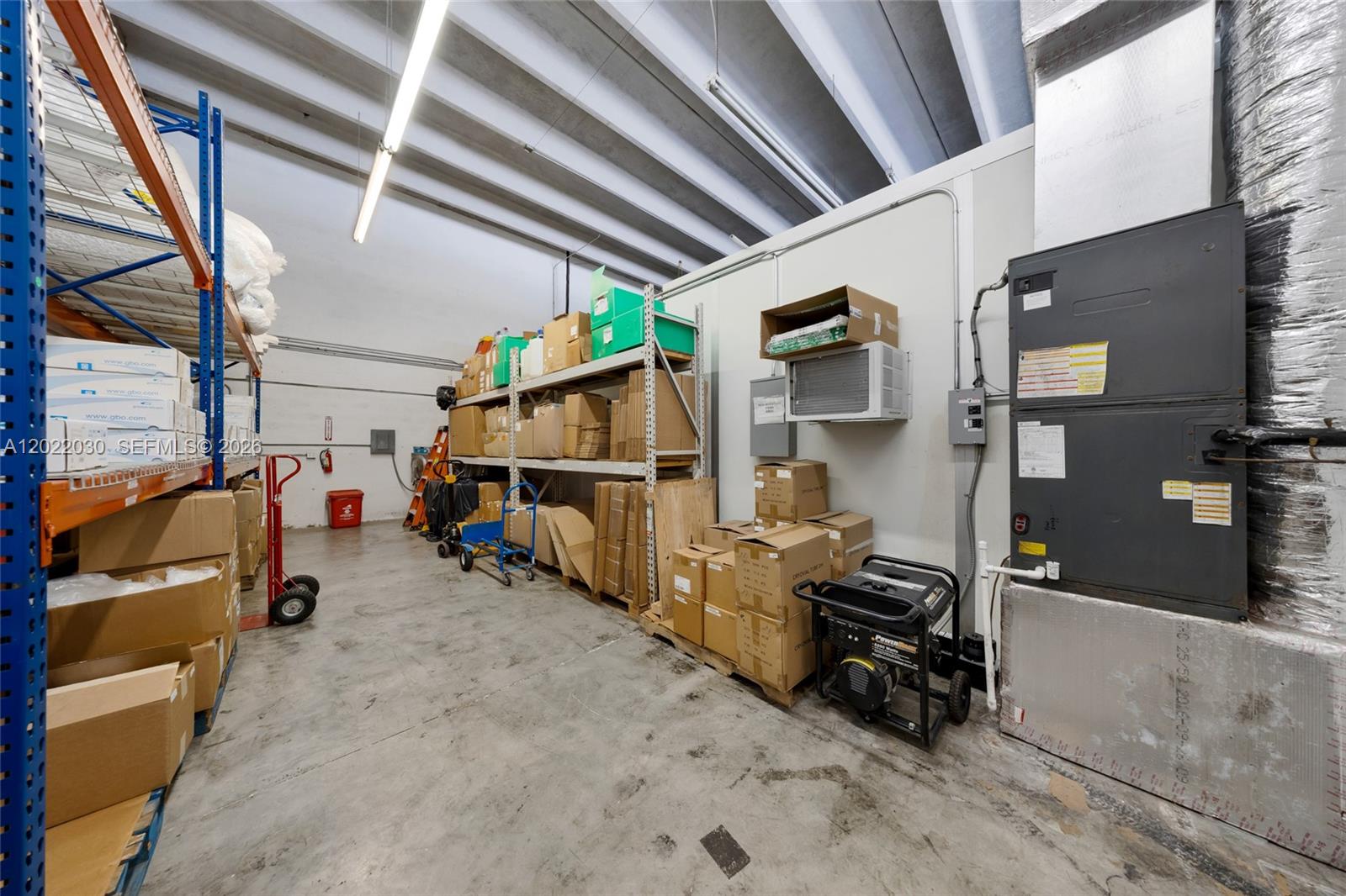 8127  /   sq. ft. $ 2026-05-19 0 Photo