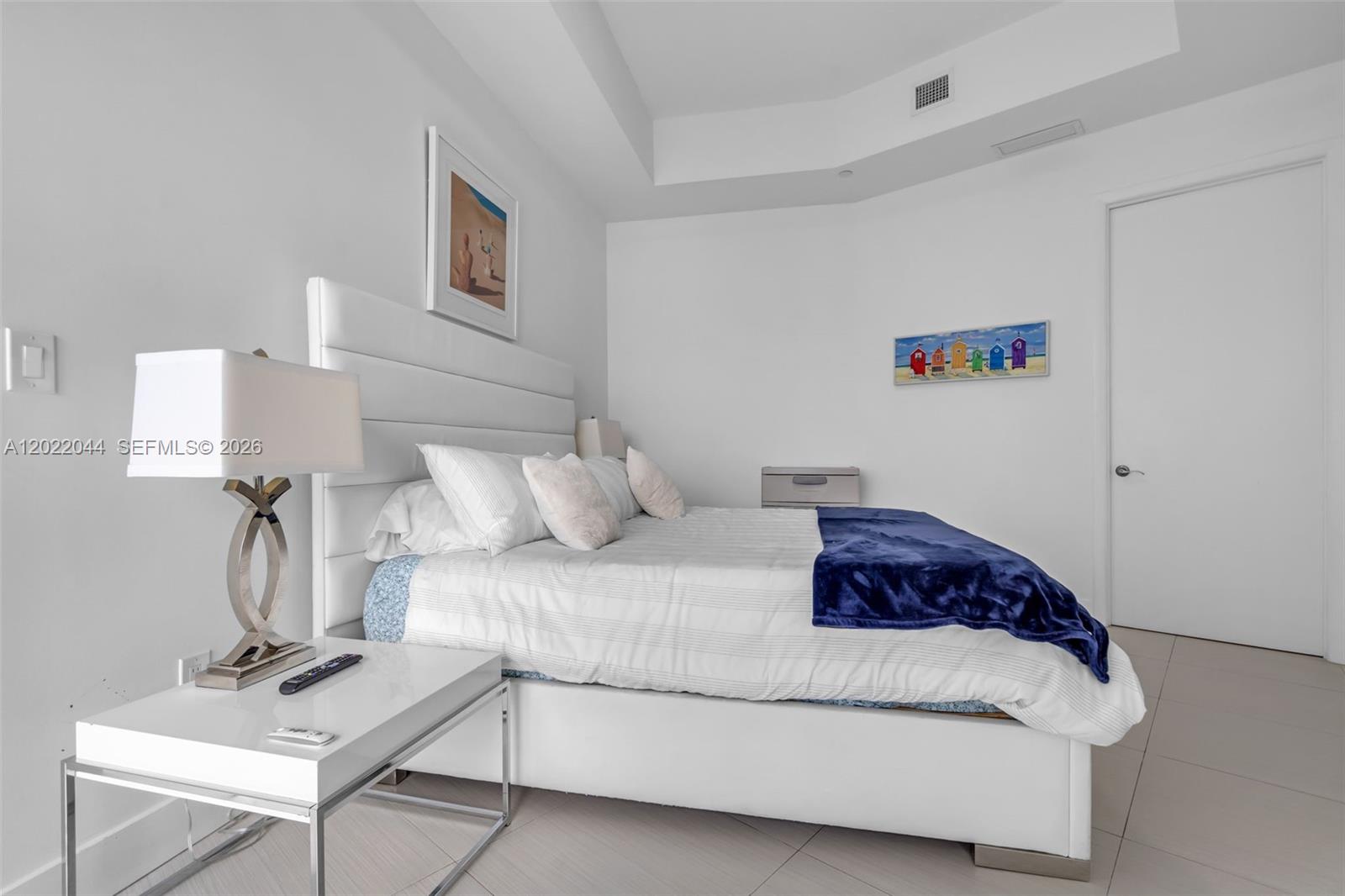See details 3407 3 / 3 2084 sq. ft. $ 2026-05-19 0 Photo