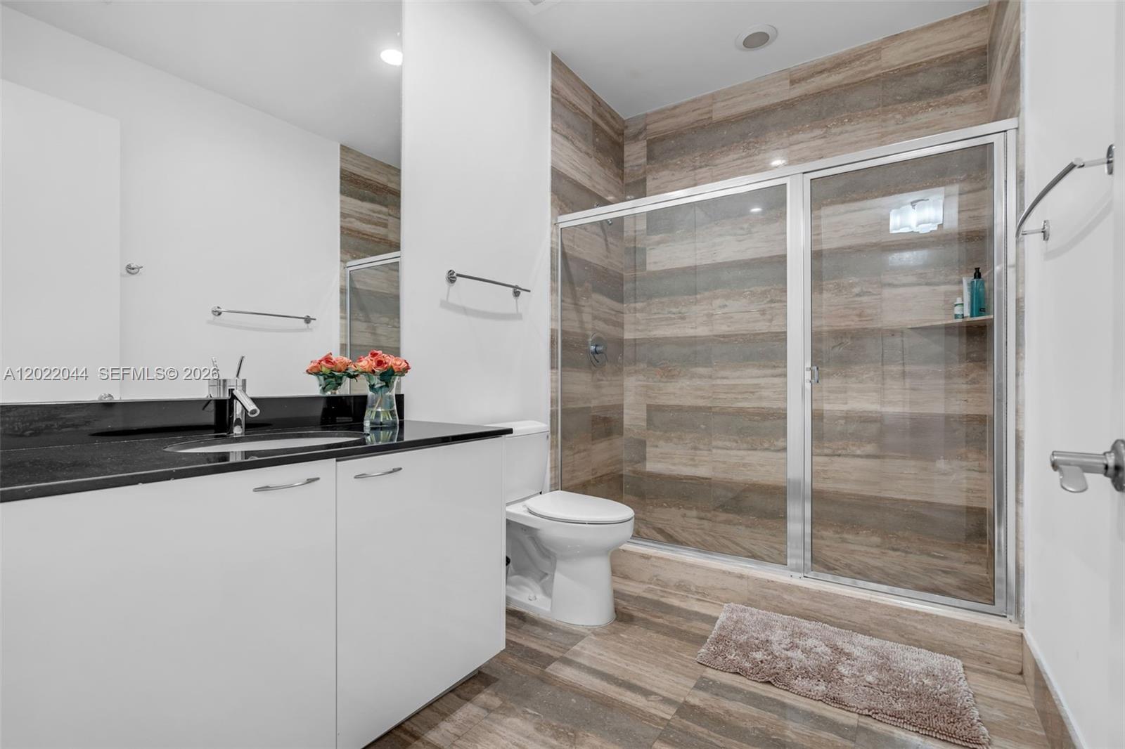 See details 3407 3 / 3 2084 sq. ft. $ 2026-05-19 0 Photo