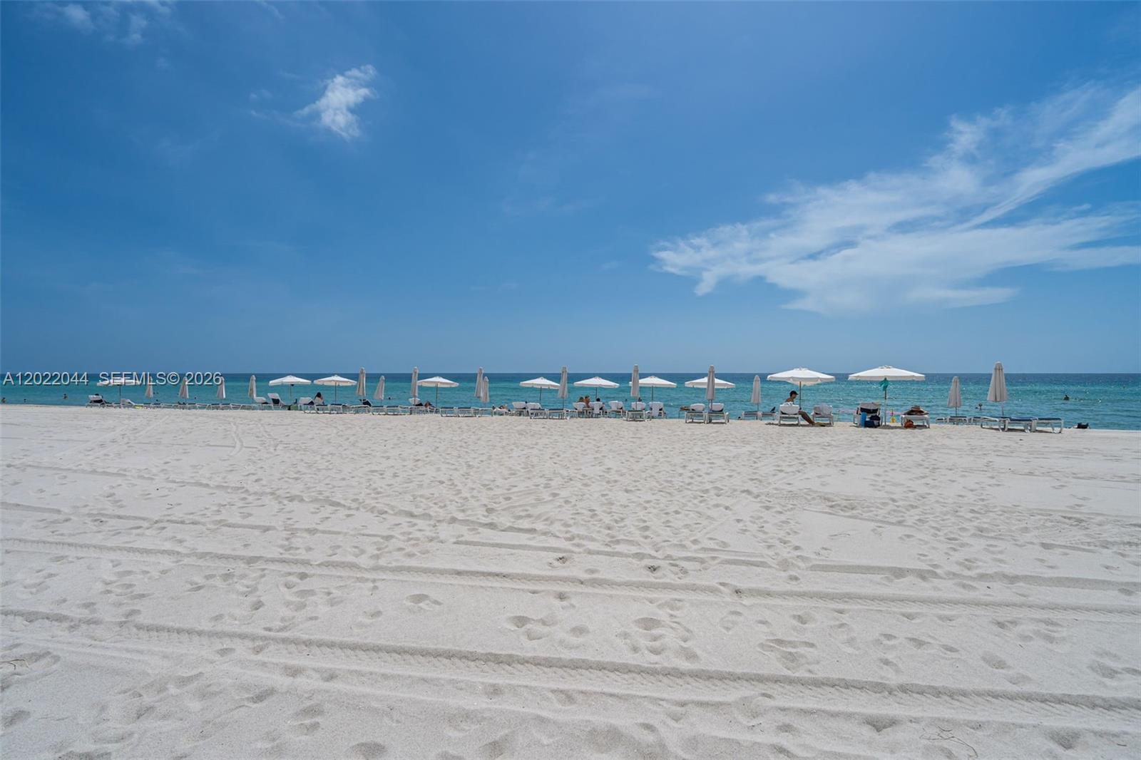 See details 3407 3 / 3 2084 sq. ft. $ 2026-05-19 0 Photo