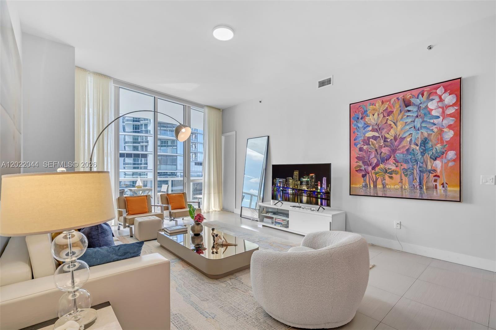 See details 3407 3 / 3 2084 sq. ft. $ 2026-05-19 0 Photo