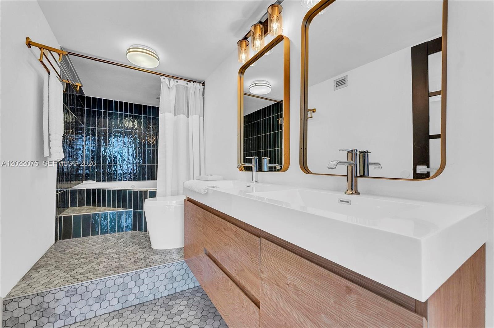 Photo of 600 Three Islands Blvd #1615, Hallandale Beach, Florida, 33009 -