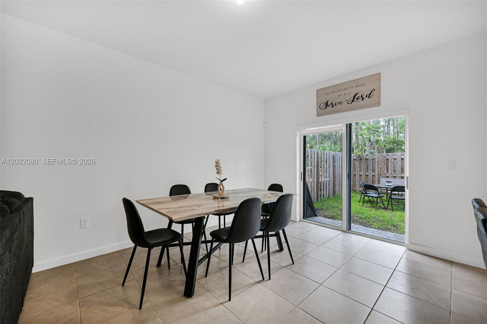 16233 3 / 3 1827 sq. ft. $ 2026-05-19 0 Photo