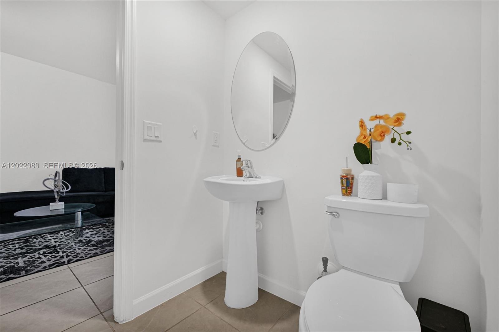 16233 3 / 3 1827 sq. ft. $ 2026-05-19 0 Photo