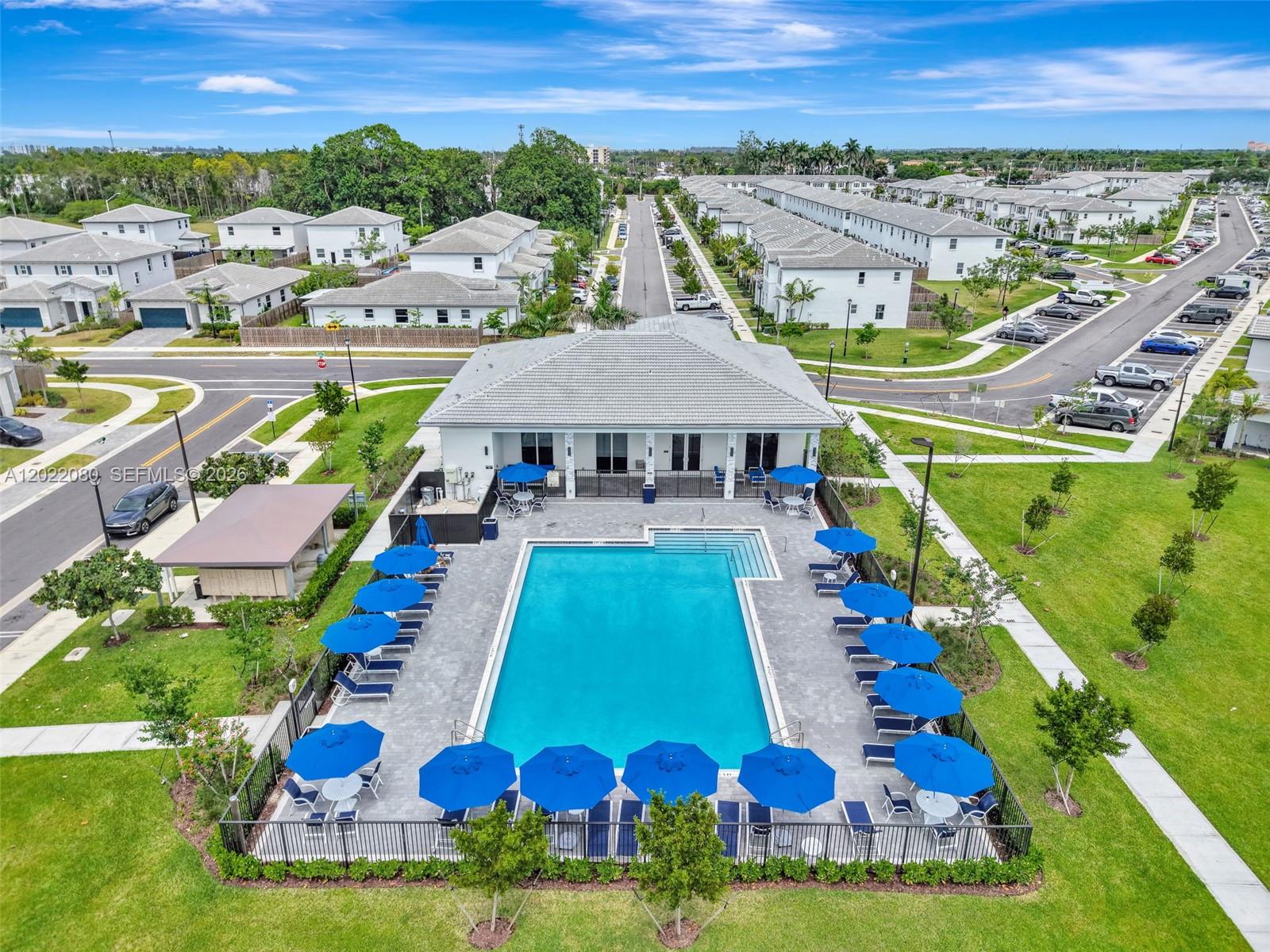 16233 3 / 3 1827 sq. ft. $ 2026-05-19 0 Photo