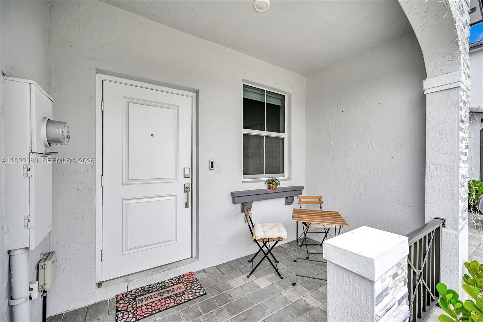 16233 3 / 3 1827 sq. ft. $ 2026-05-19 0 Photo