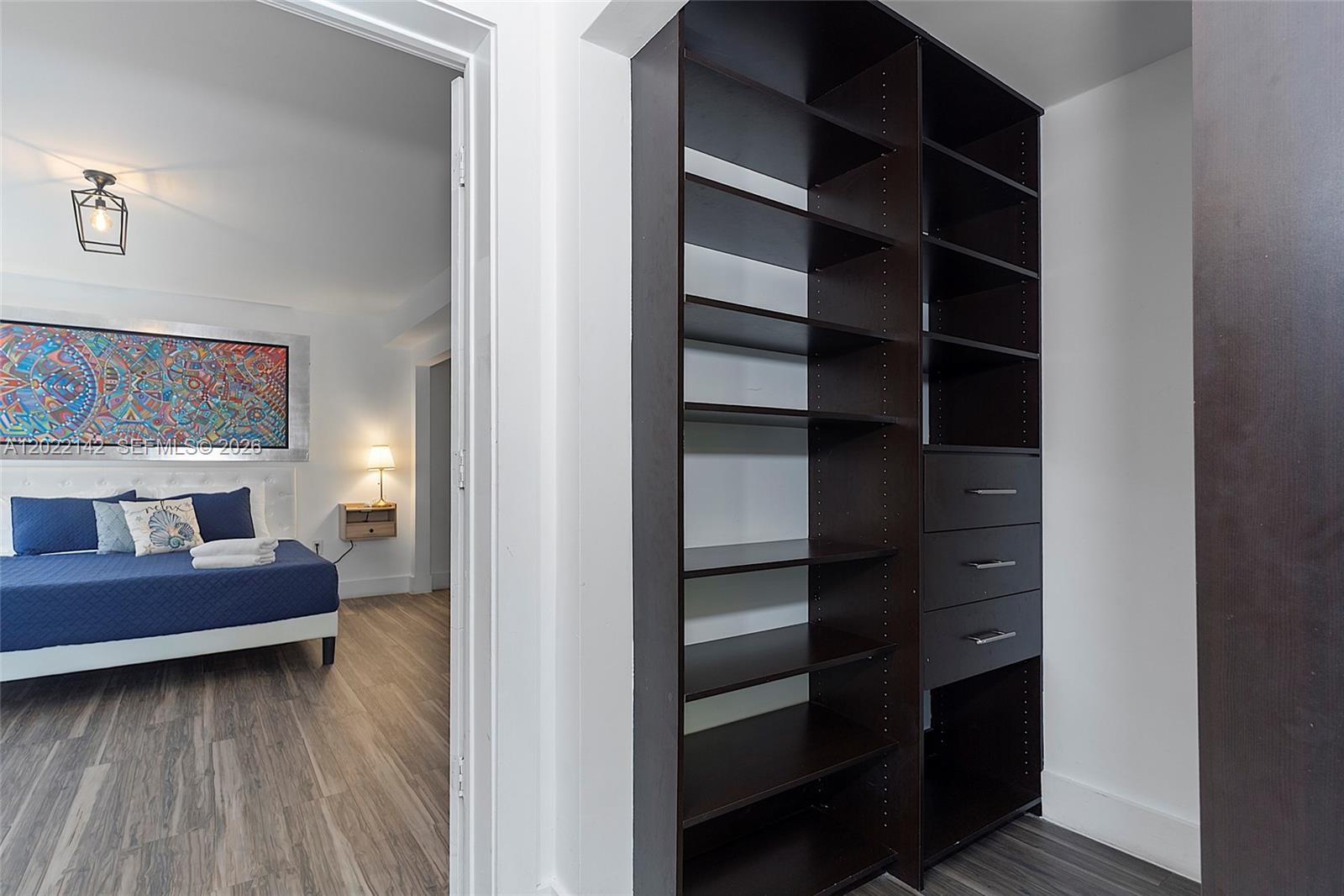 See details / 4779 sq. ft. $ 2026-05-19 0 Photo