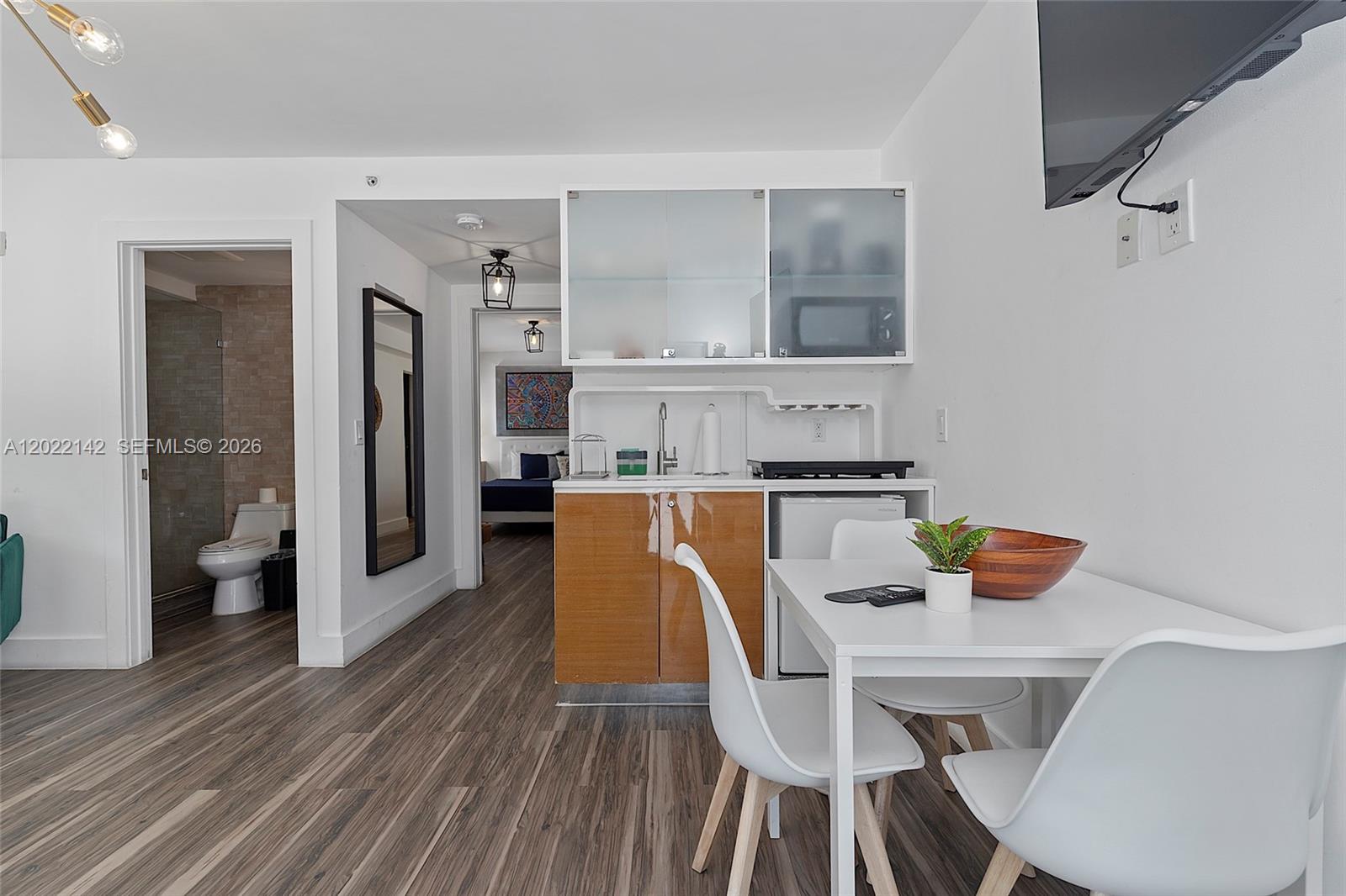 See details / 4779 sq. ft. $ 2026-05-19 0 Photo
