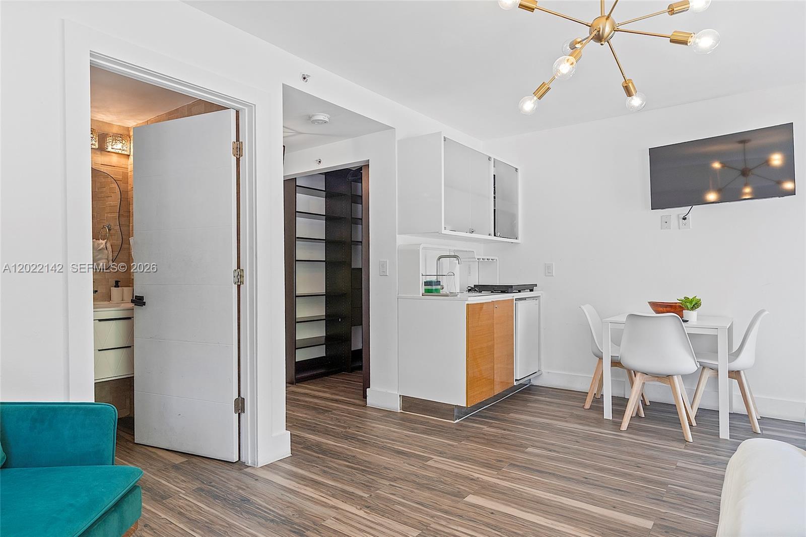 See details / 4779 sq. ft. $ 2026-05-19 0 Photo
