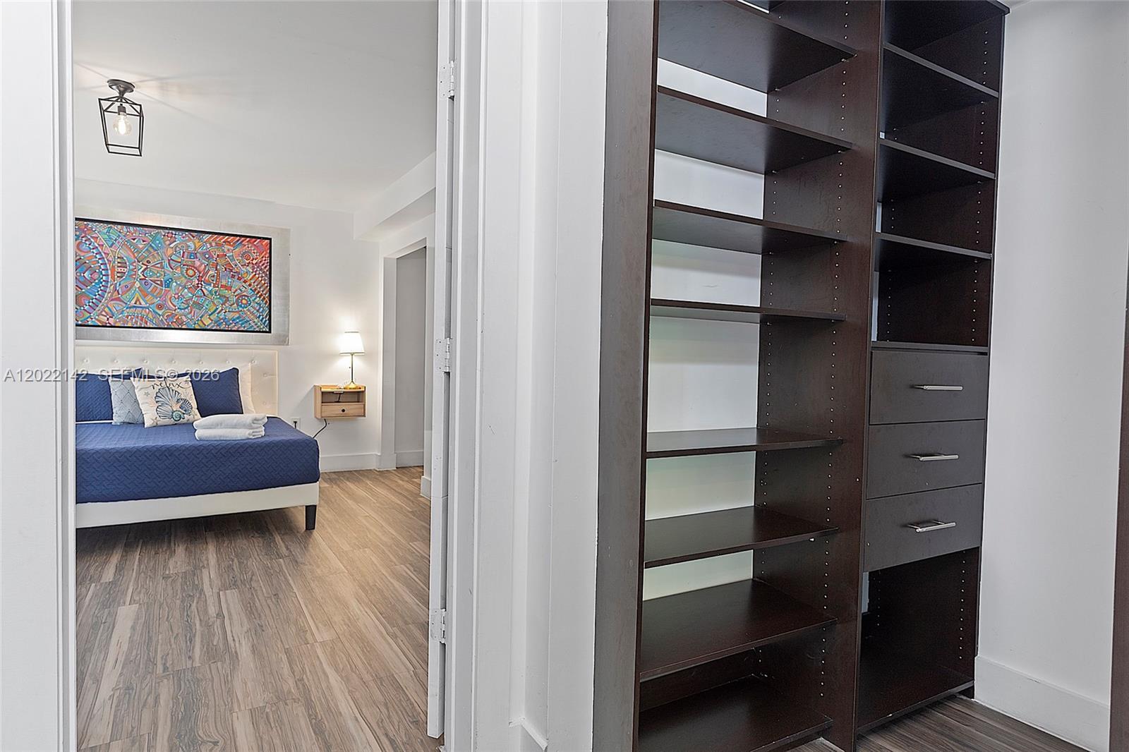 See details / 4779 sq. ft. $ 2026-05-19 0 Photo