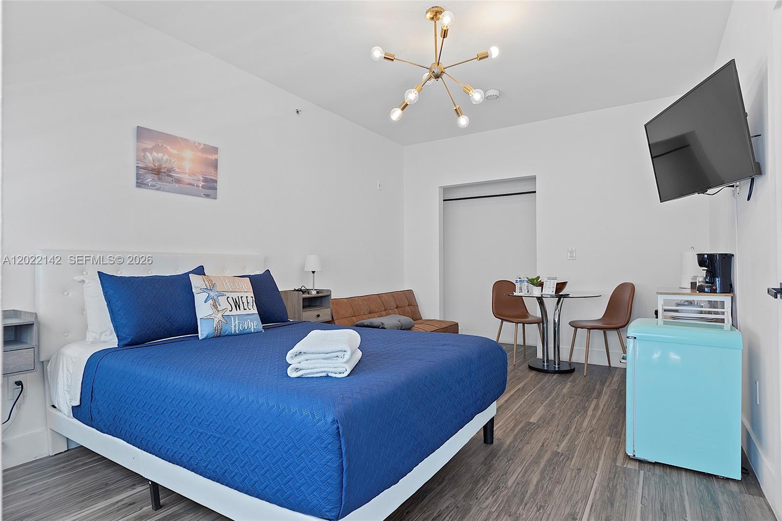 See details / 4779 sq. ft. $ 2026-05-19 0 Photo