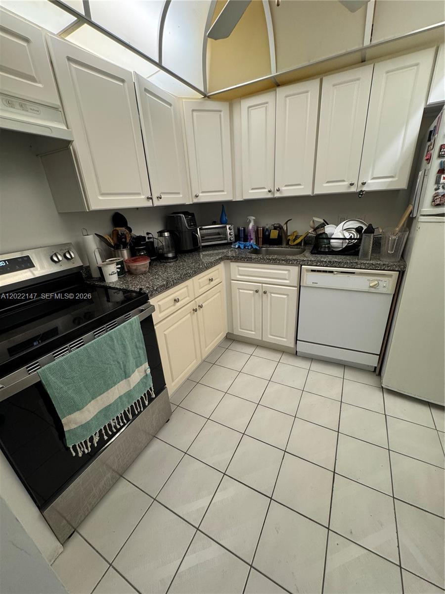 Photo of 20335 Country Club Dr #1205, Aventura, Florida, 33180 -