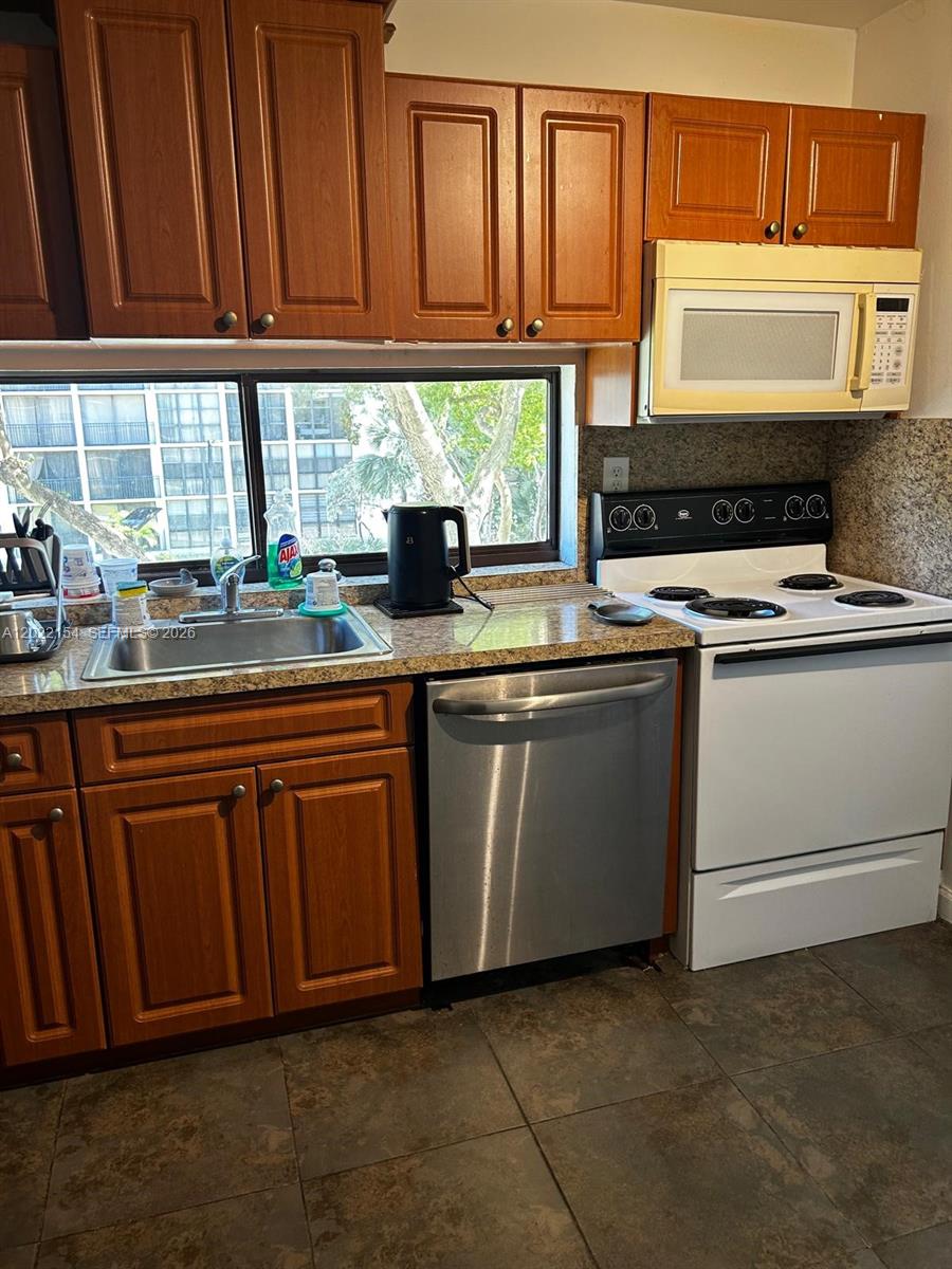 Photo of 17021 Bay Rd #327, Sunny Isles Beach, Florida, 33160 -