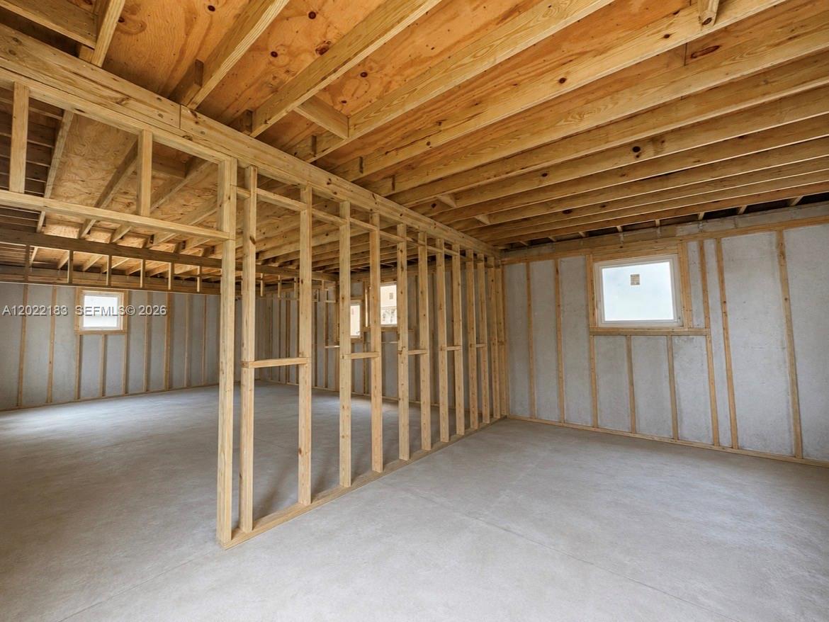 See details / 1950 sq. ft. $ 2026-05-26 0 Photo