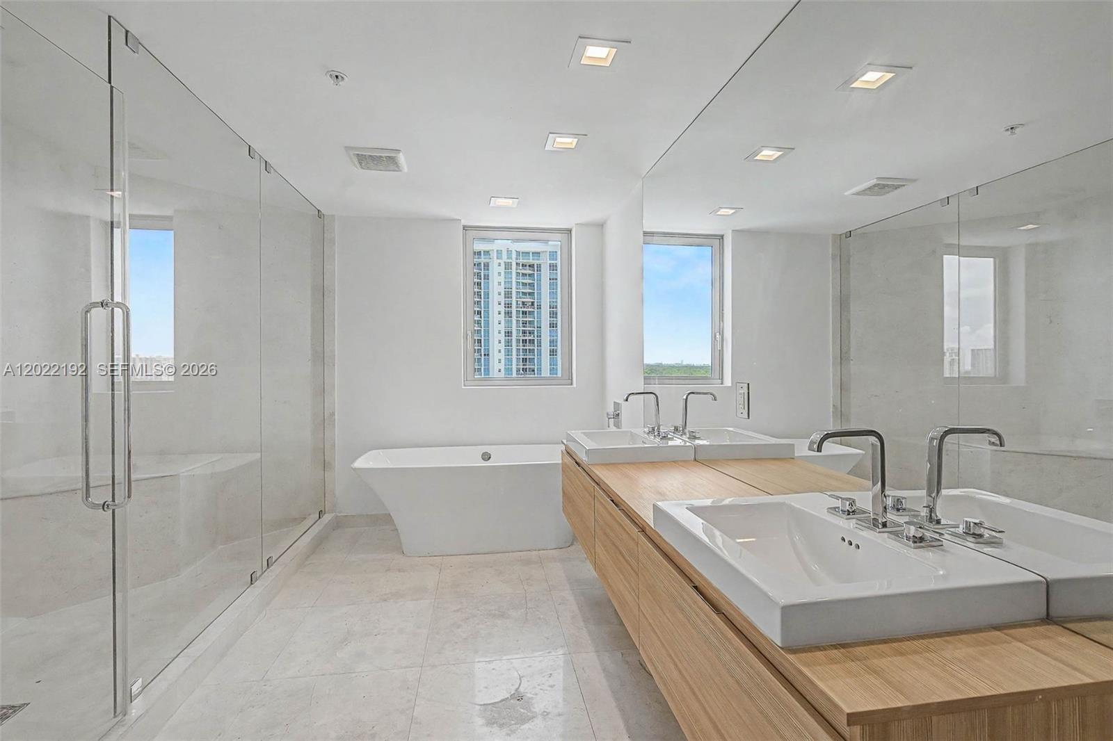 Photo of 17111 Biscayne Blvd  #1405/07, North Miami Beach, Florida, 33160 - 