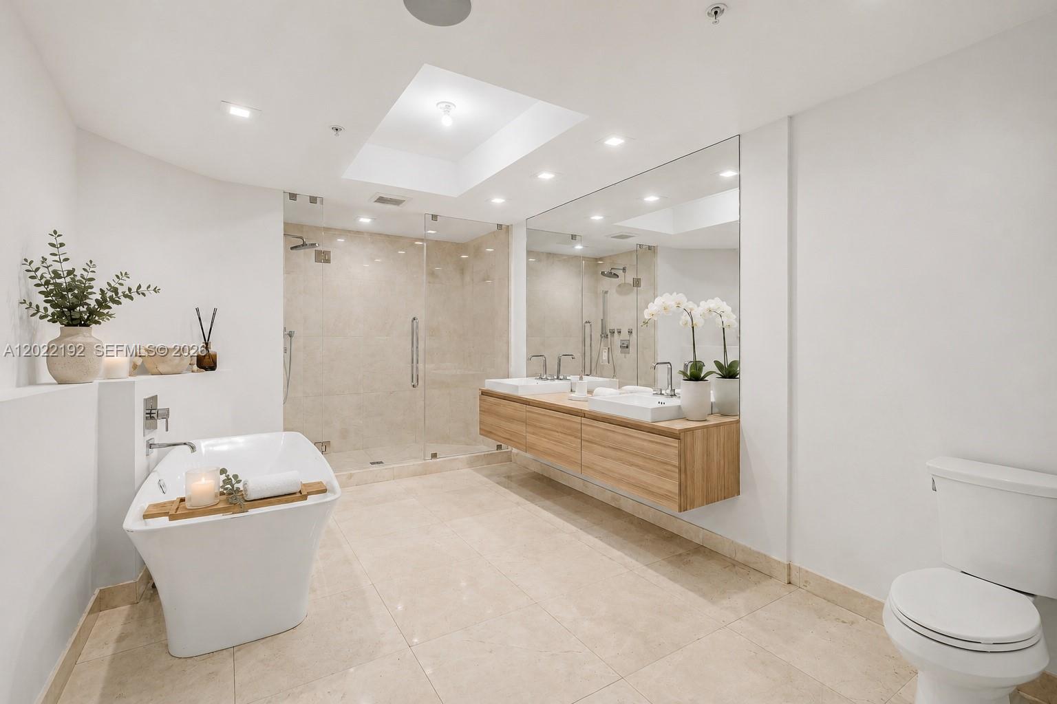 Photo of 17111 Biscayne Blvd  #1405/07, North Miami Beach, Florida, 33160 - 