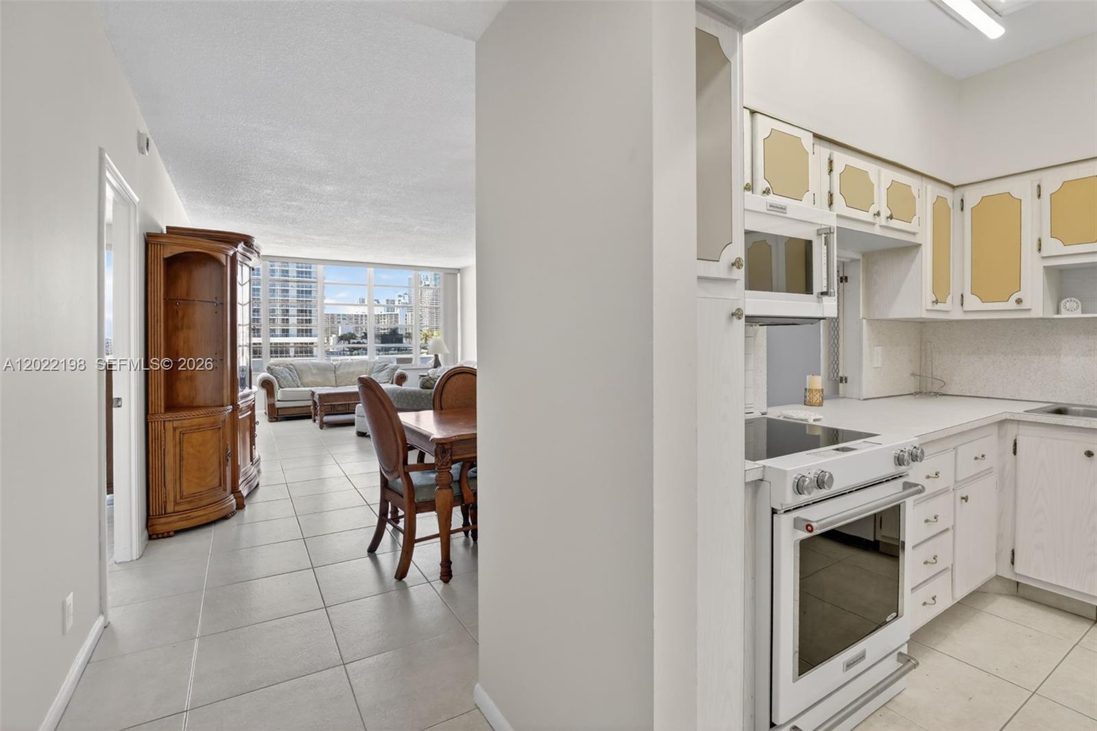 Photo of 1817 Ocean Dr  #PH-19, Hallandale Beach, Florida, 33009 - 