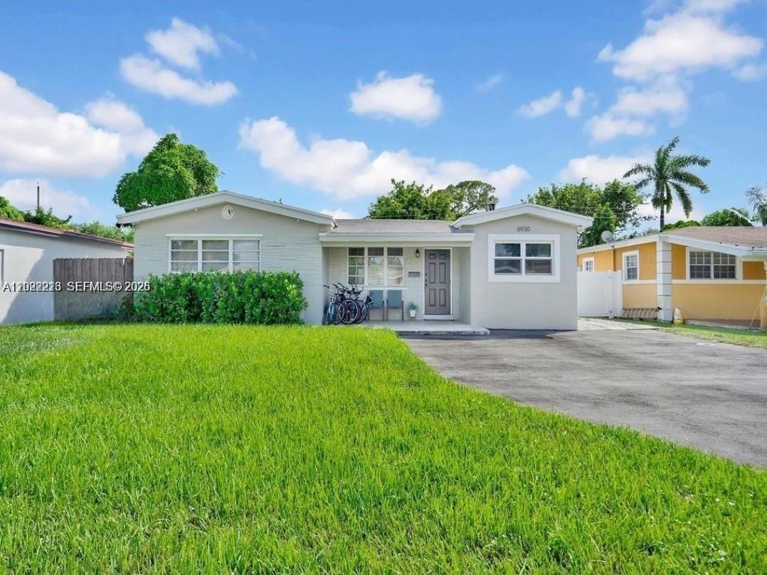 6930 3 / 2 1426 sq. ft. $ 2026-06-24 0 Photo