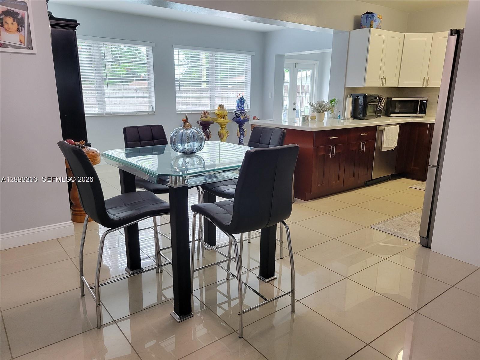 6930 3 / 2 1426 sq. ft. $ 2026-06-24 0 Photo