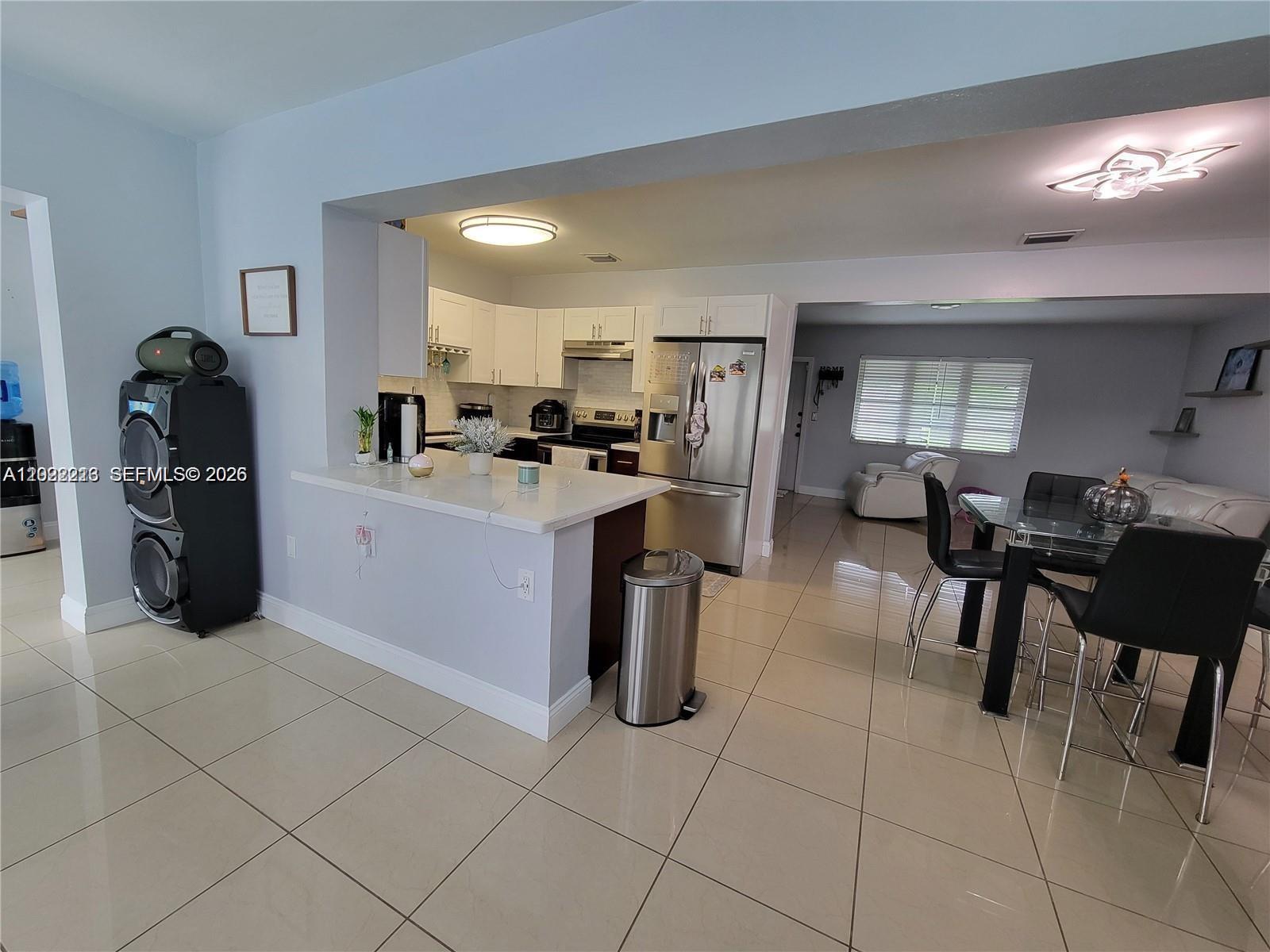 6930 3 / 2 1426 sq. ft. $ 2026-06-24 0 Photo