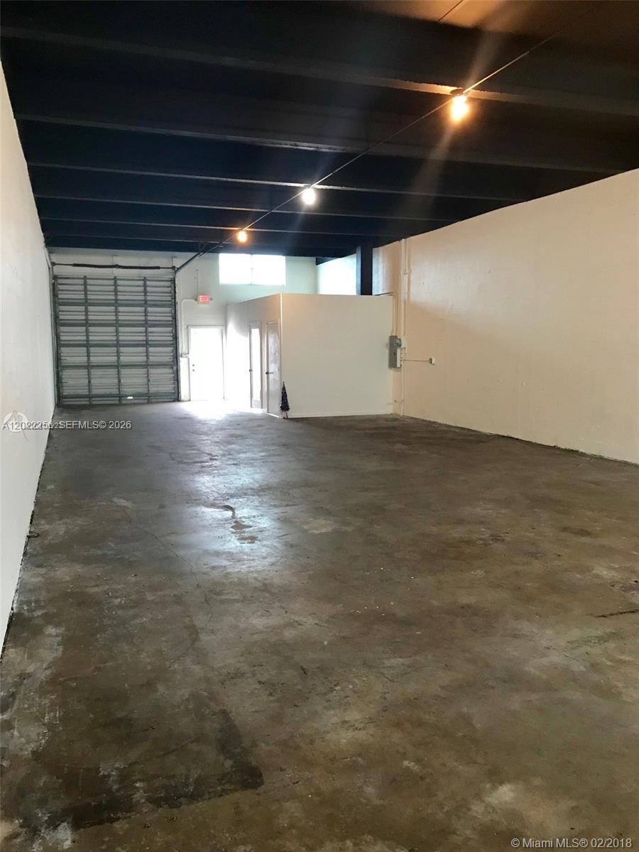See details #2326 / sq. ft. $ 2026-05-19 0 Photo