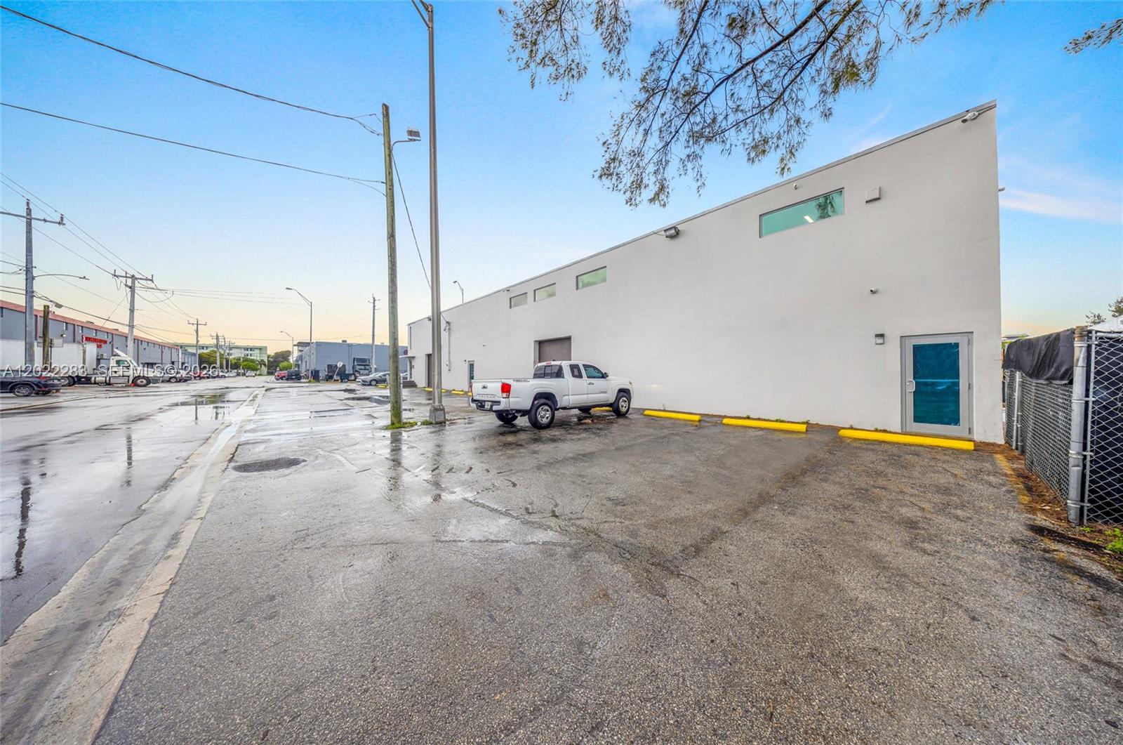See details / sq. ft. $ 2026-05-20 0 Photo