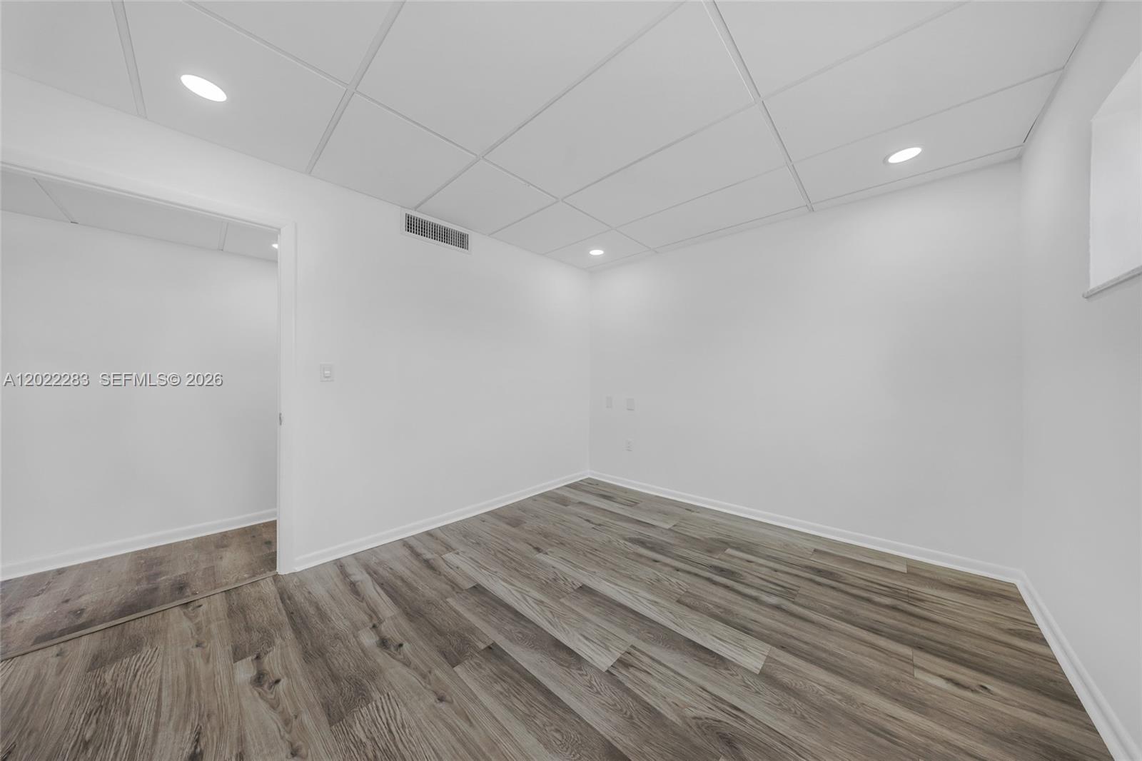 See details / sq. ft. $ 2026-05-20 0 Photo