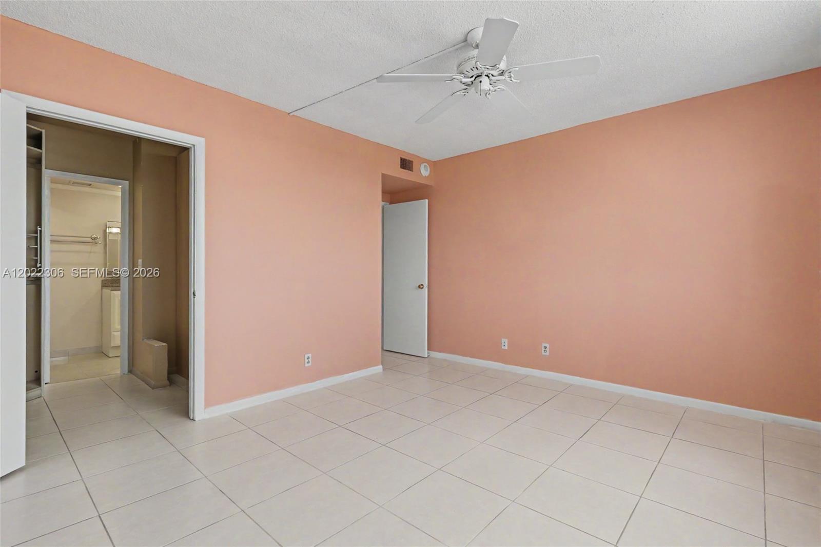 See details 506 1 / 2 844 sq. ft. $ 2026-05-20 0 Photo