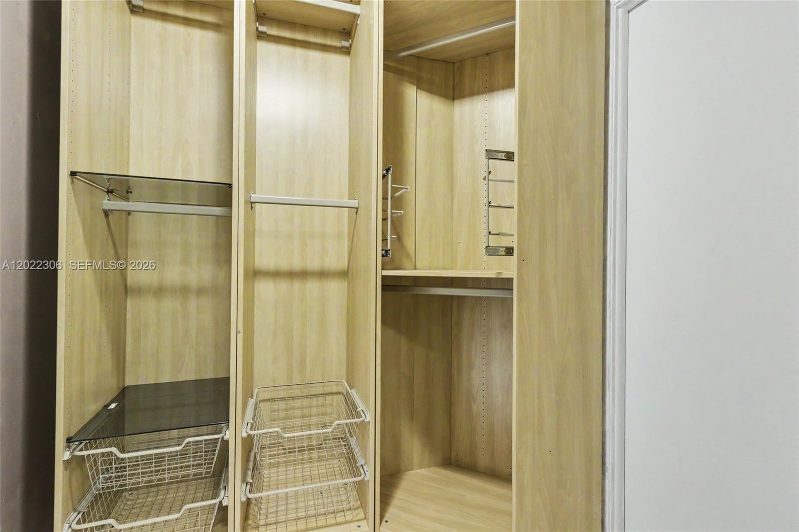 See details 506 1 / 2 844 sq. ft. $ 2026-05-20 0 Photo