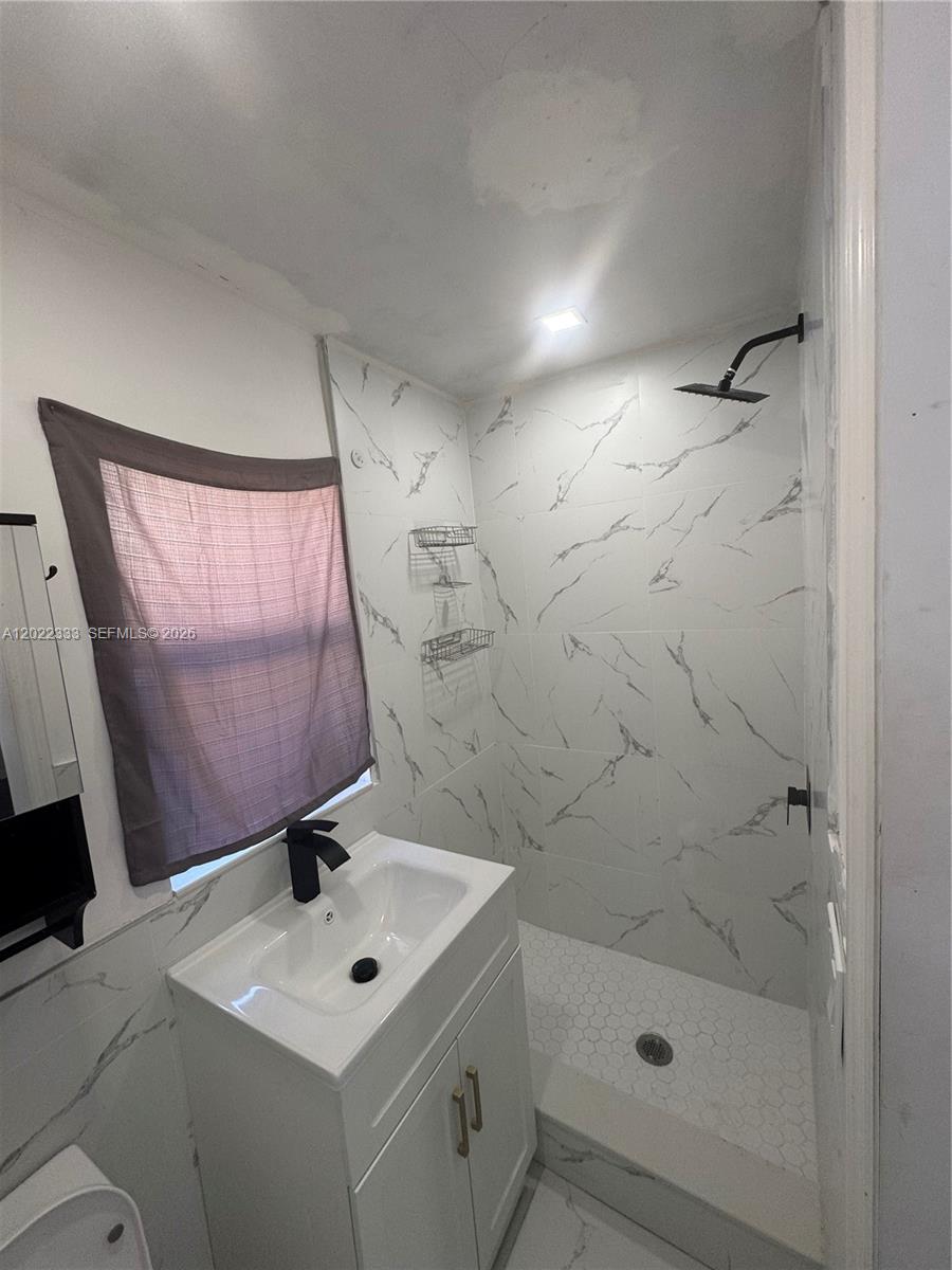 See details / 2304 sq. ft. $ 2026-05-20 0 Photo