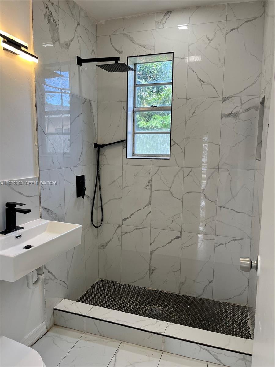 See details / 2304 sq. ft. $ 2026-05-20 0 Photo