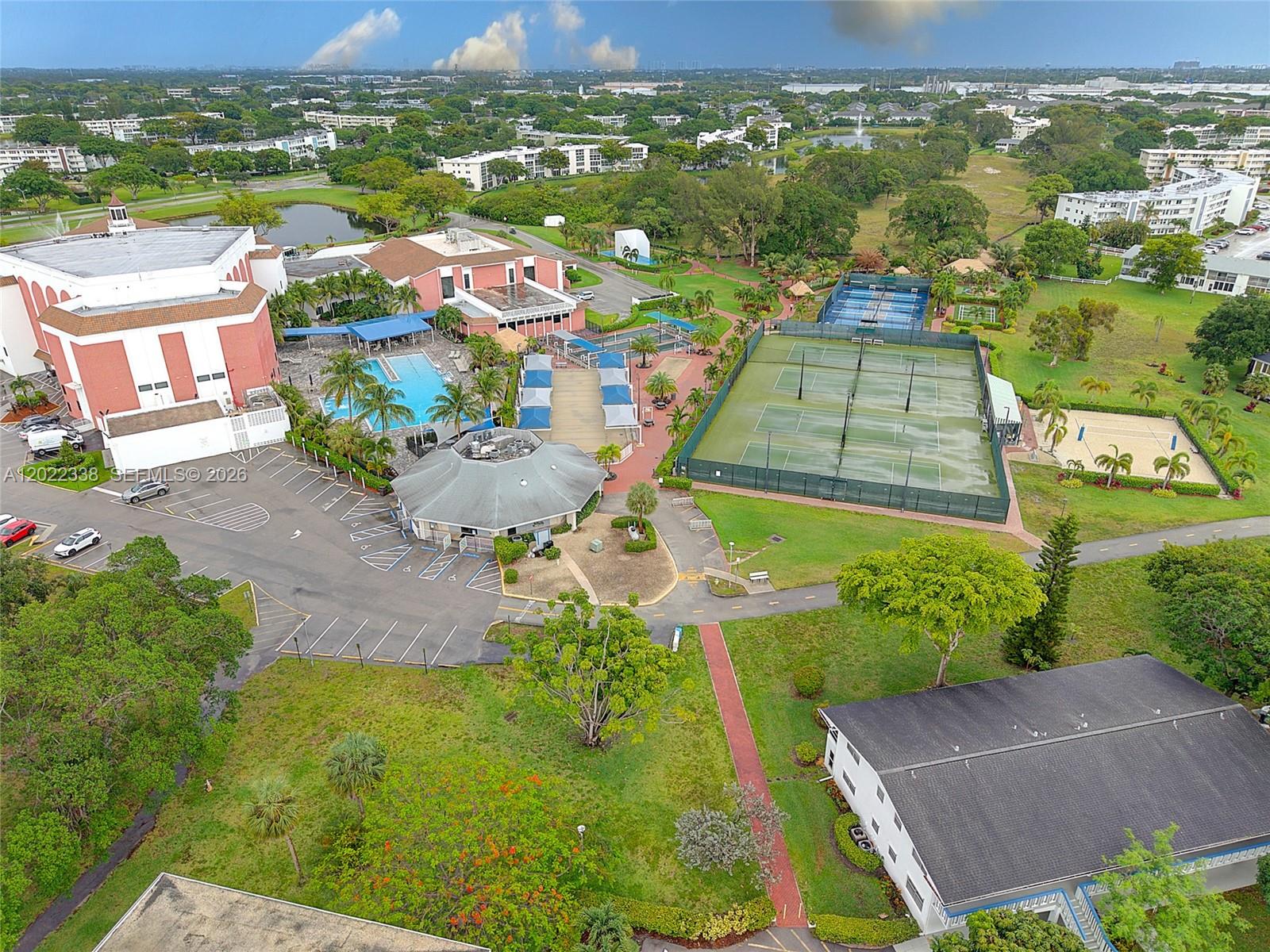 181 2 / 2 820 sq. ft. $ 2026-05-20 0 foto