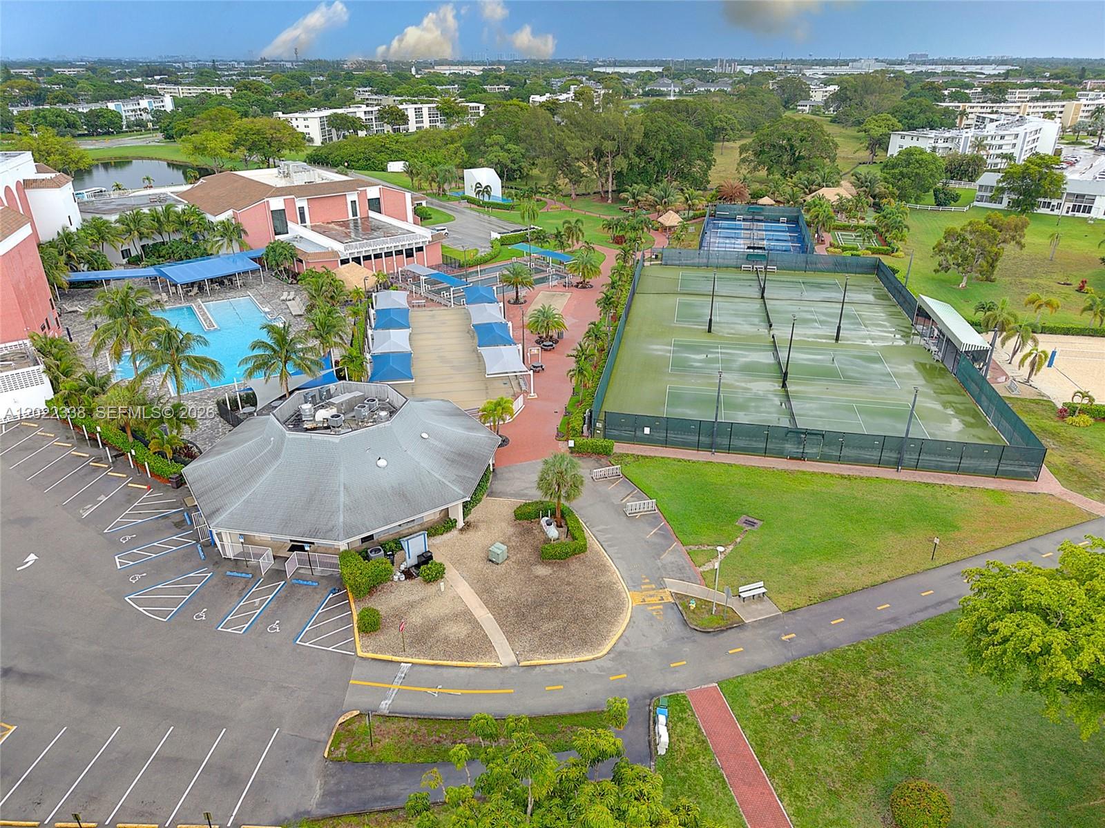 181 2 / 2 820 sq. ft. $ 2026-05-20 0 foto