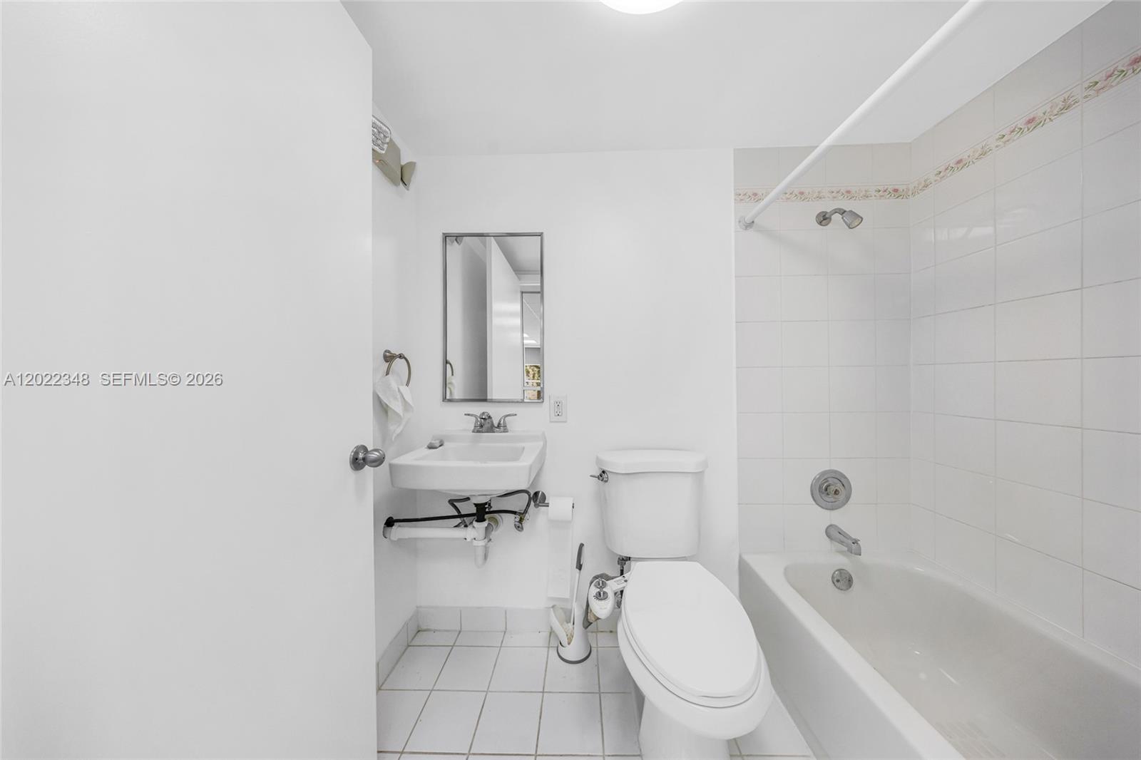 See details 8009 / sq. ft. $ 2026-05-20 0 Photo