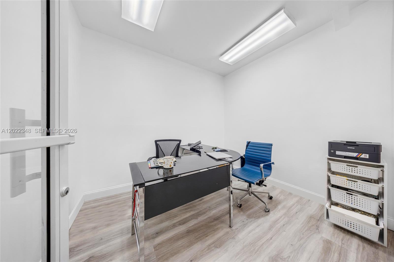 See details 8009 / sq. ft. $ 2026-05-20 0 Photo