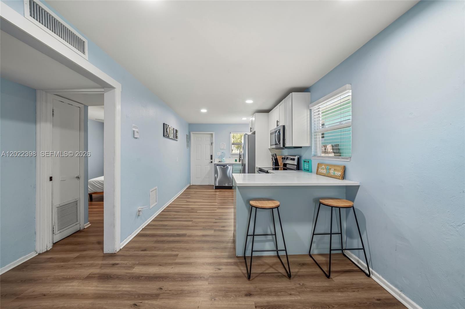   /  1056 sq. ft. $ 2026-05-20 0 Photo