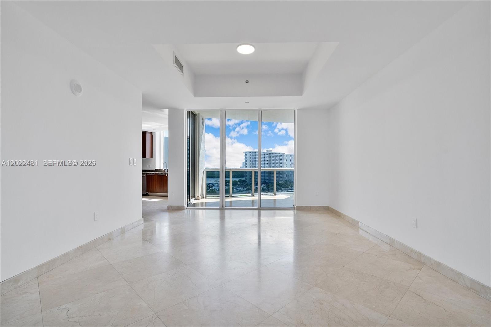 See details 904 3 / 4 2327 sq. ft. $ 2026-05-20 0 Photo