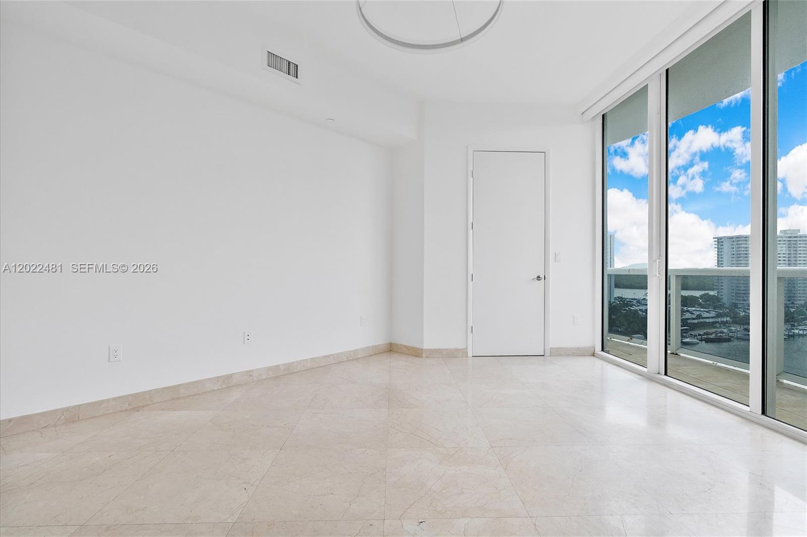 See details 904 3 / 4 2327 sq. ft. $ 2026-05-20 0 Photo