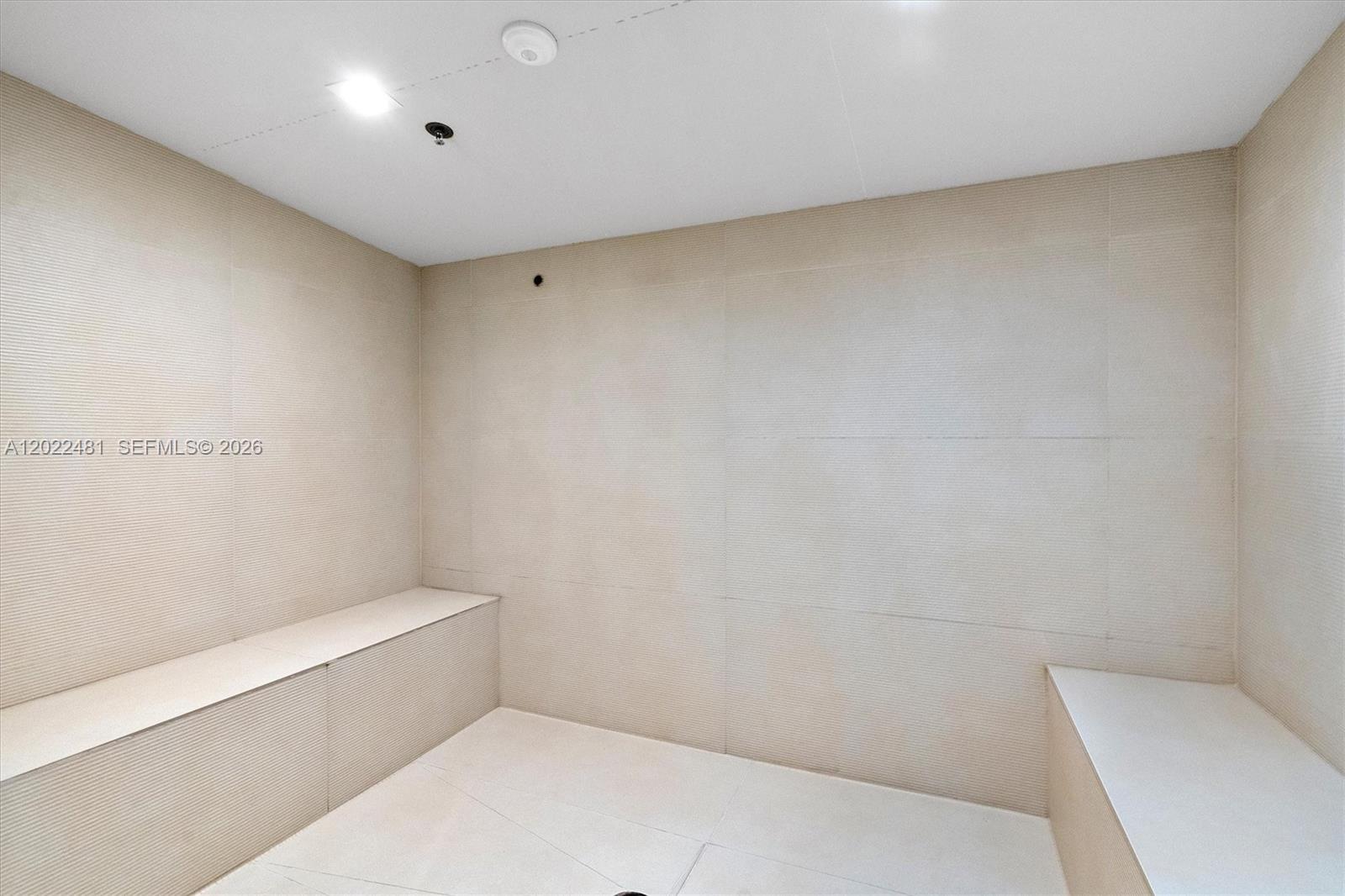 See details 904 3 / 4 2327 sq. ft. $ 2026-05-20 0 Photo
