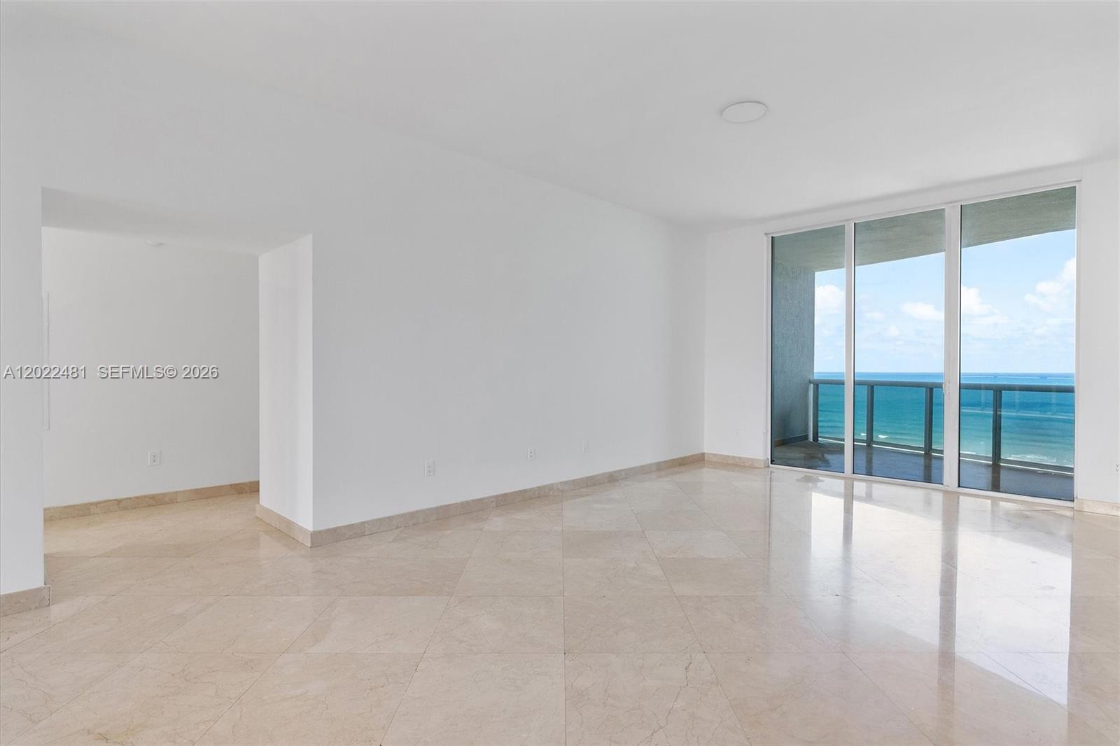 See details 904 3 / 4 2327 sq. ft. $ 2026-05-20 0 Photo