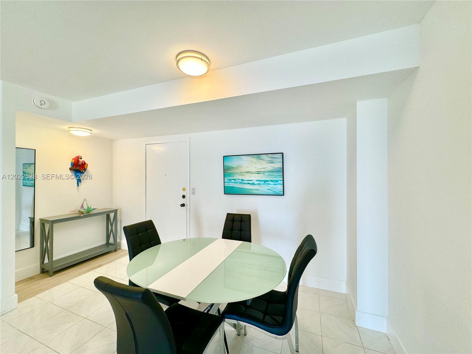 See details 2316 2 / 2 1276 sq. ft. $ 2026-05-20 0 Photo