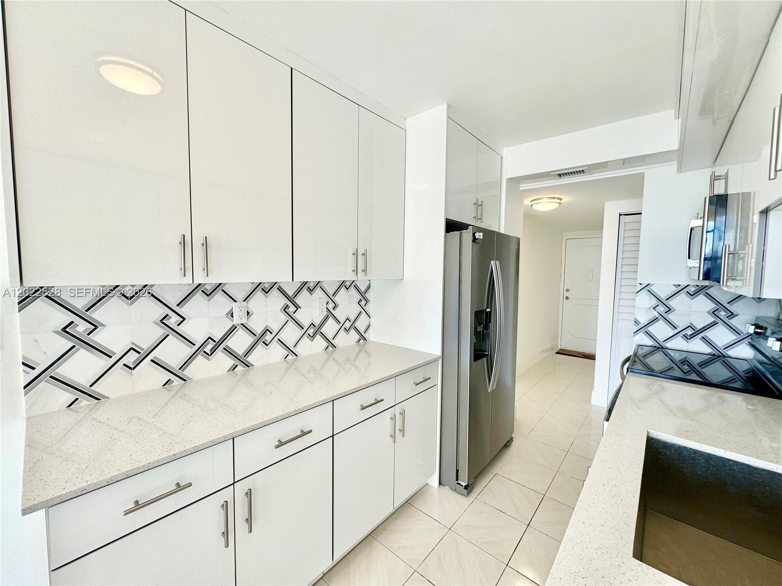 See details 2316 2 / 2 1276 sq. ft. $ 2026-05-20 0 Photo