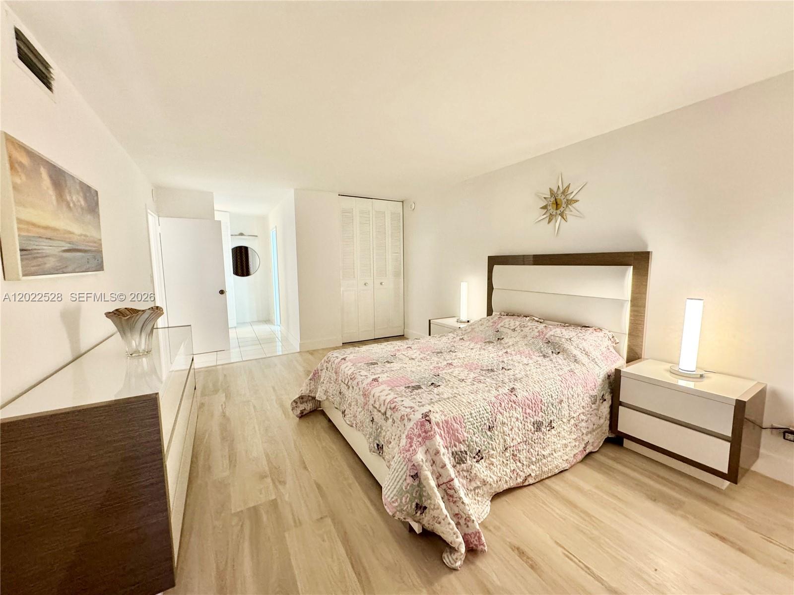 See details 2316 2 / 2 1276 sq. ft. $ 2026-05-20 0 Photo