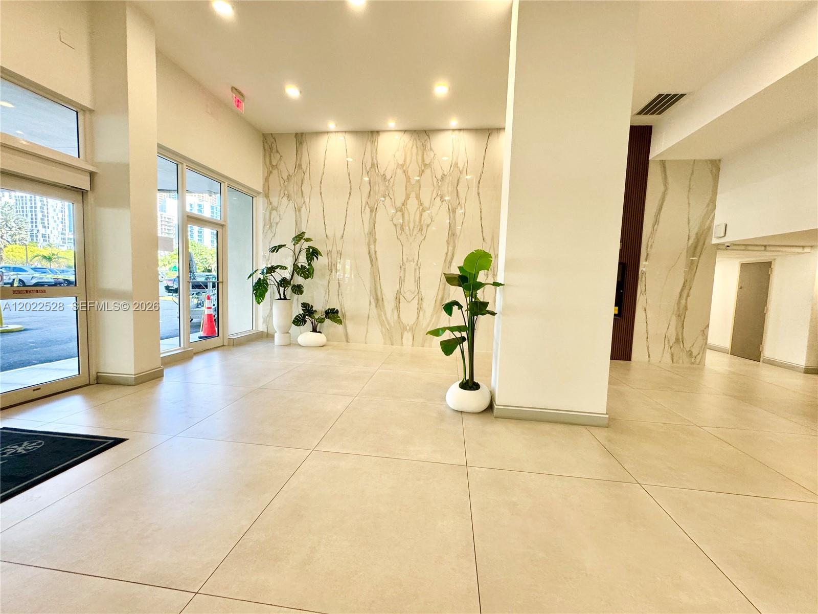 See details 2316 2 / 2 1276 sq. ft. $ 2026-05-20 0 Photo