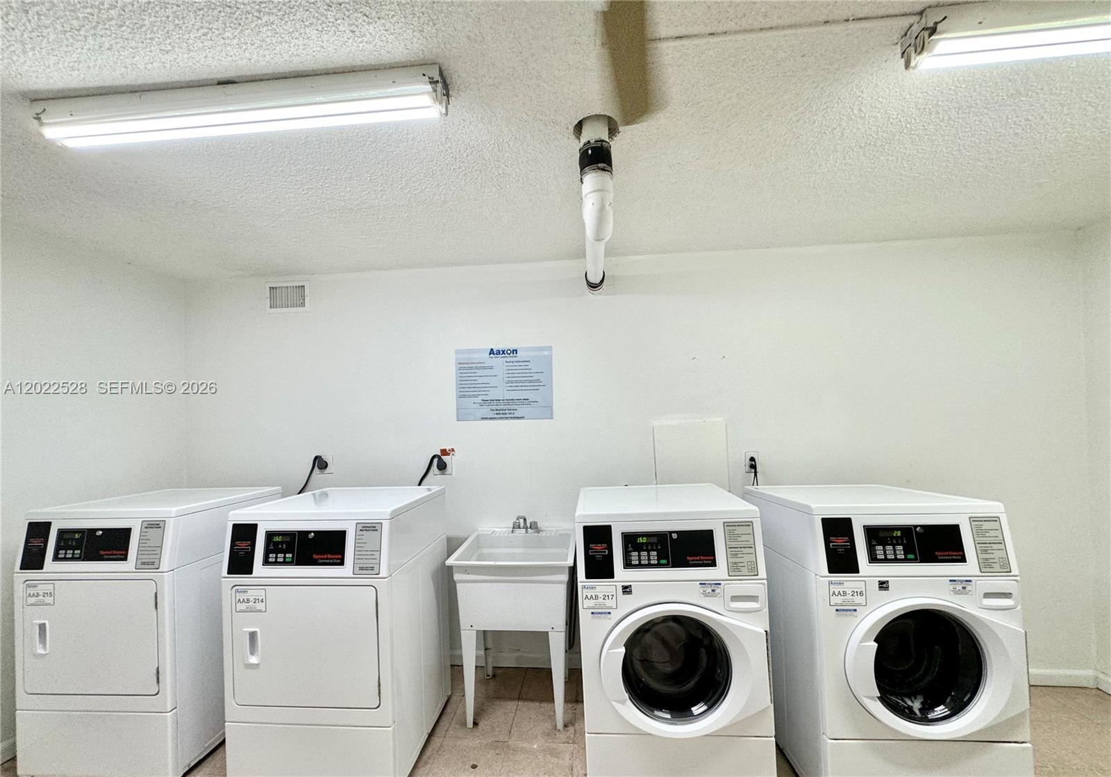 See details 2316 2 / 2 1276 sq. ft. $ 2026-05-20 0 Photo