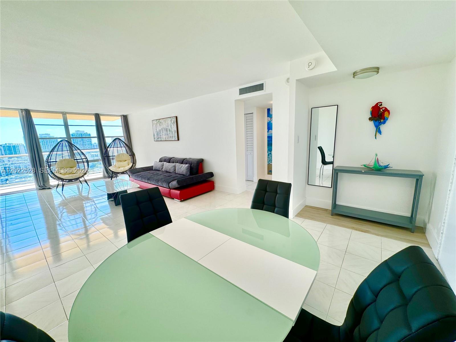See details 2316 2 / 2 1276 sq. ft. $ 2026-05-20 0 Photo