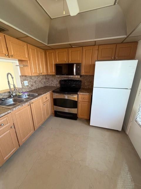 Photo of 319 14th Ave  #607, Hallandale Beach, Florida, 33009 - 