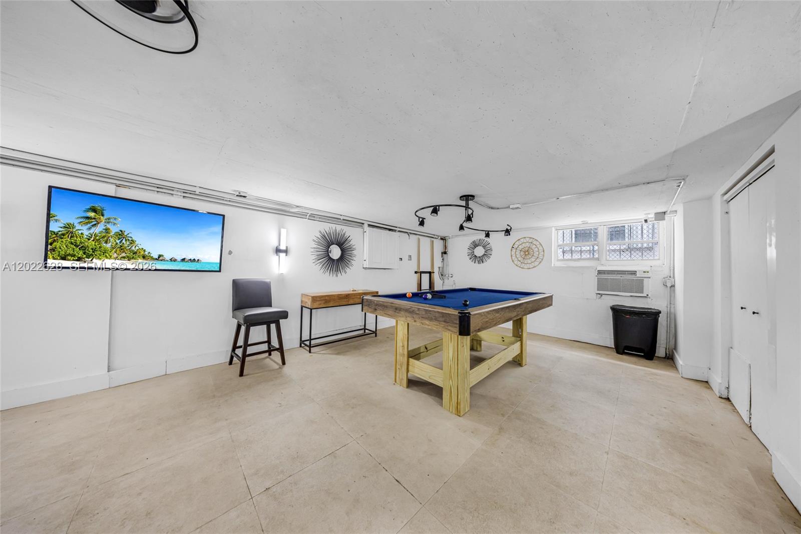 25  /   sq. ft. $ 2026-05-20 0 Photo