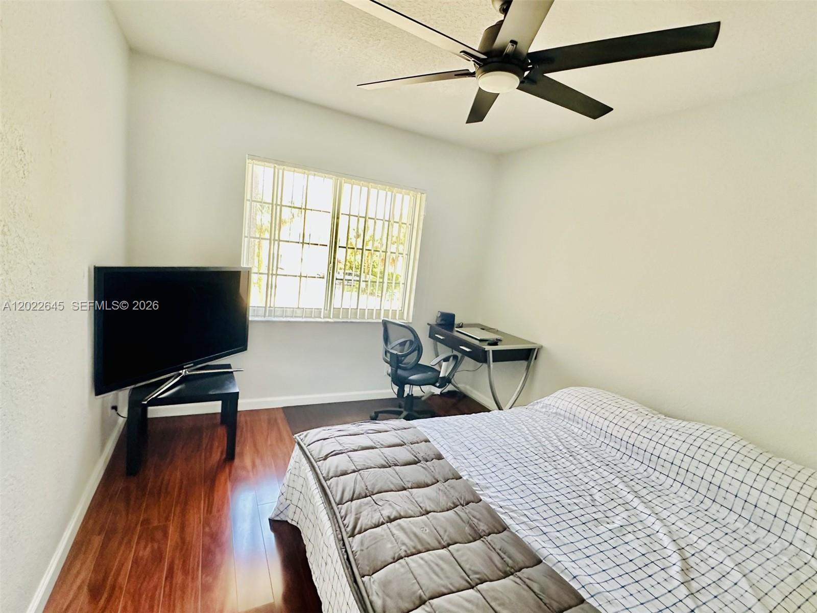 Ver detalles 8952 3 / 3 1473 sq. ft. $ 2026-05-21 0 foto
