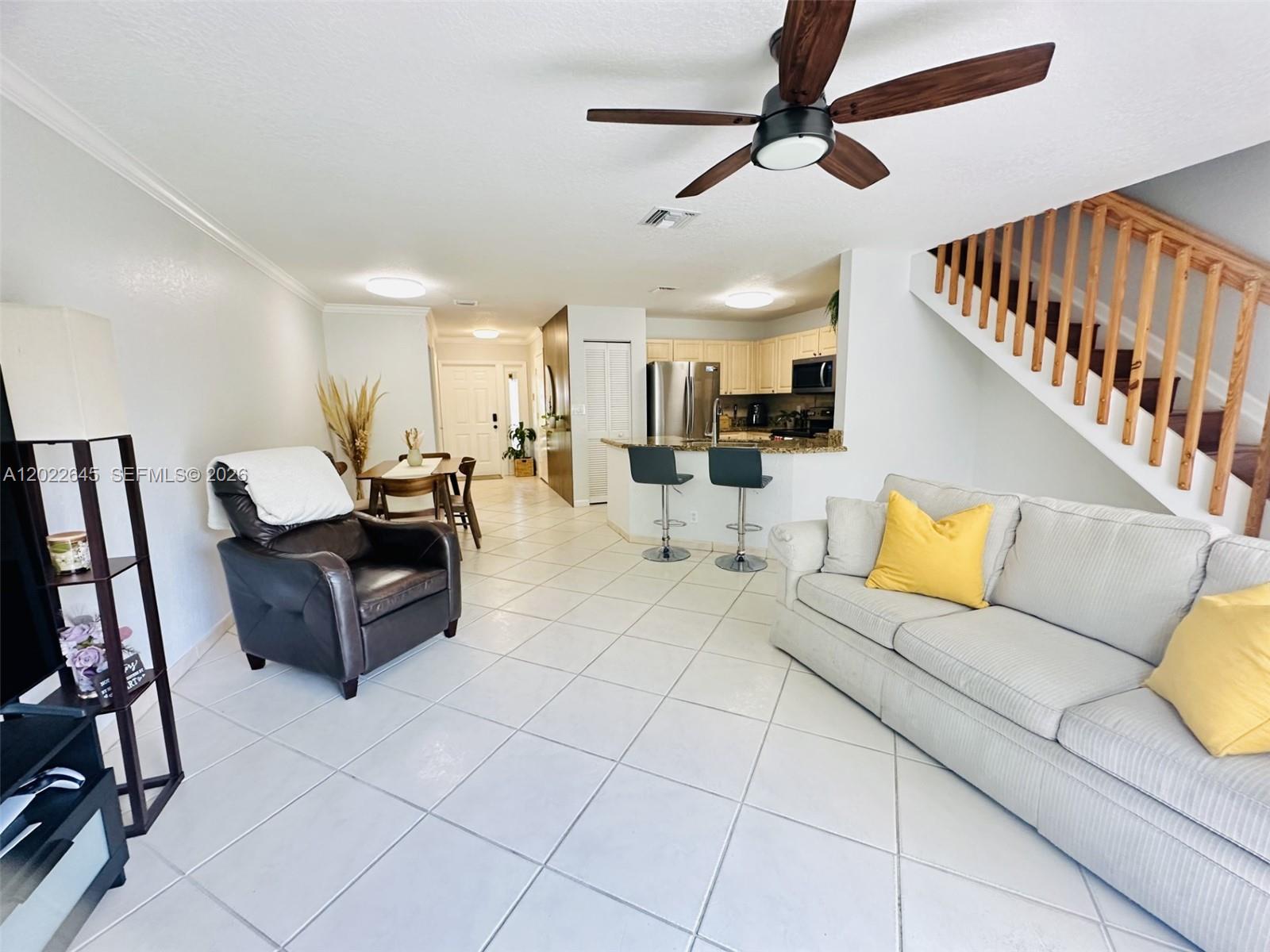 Ver detalles 8952 3 / 3 1473 sq. ft. $ 2026-05-21 0 foto